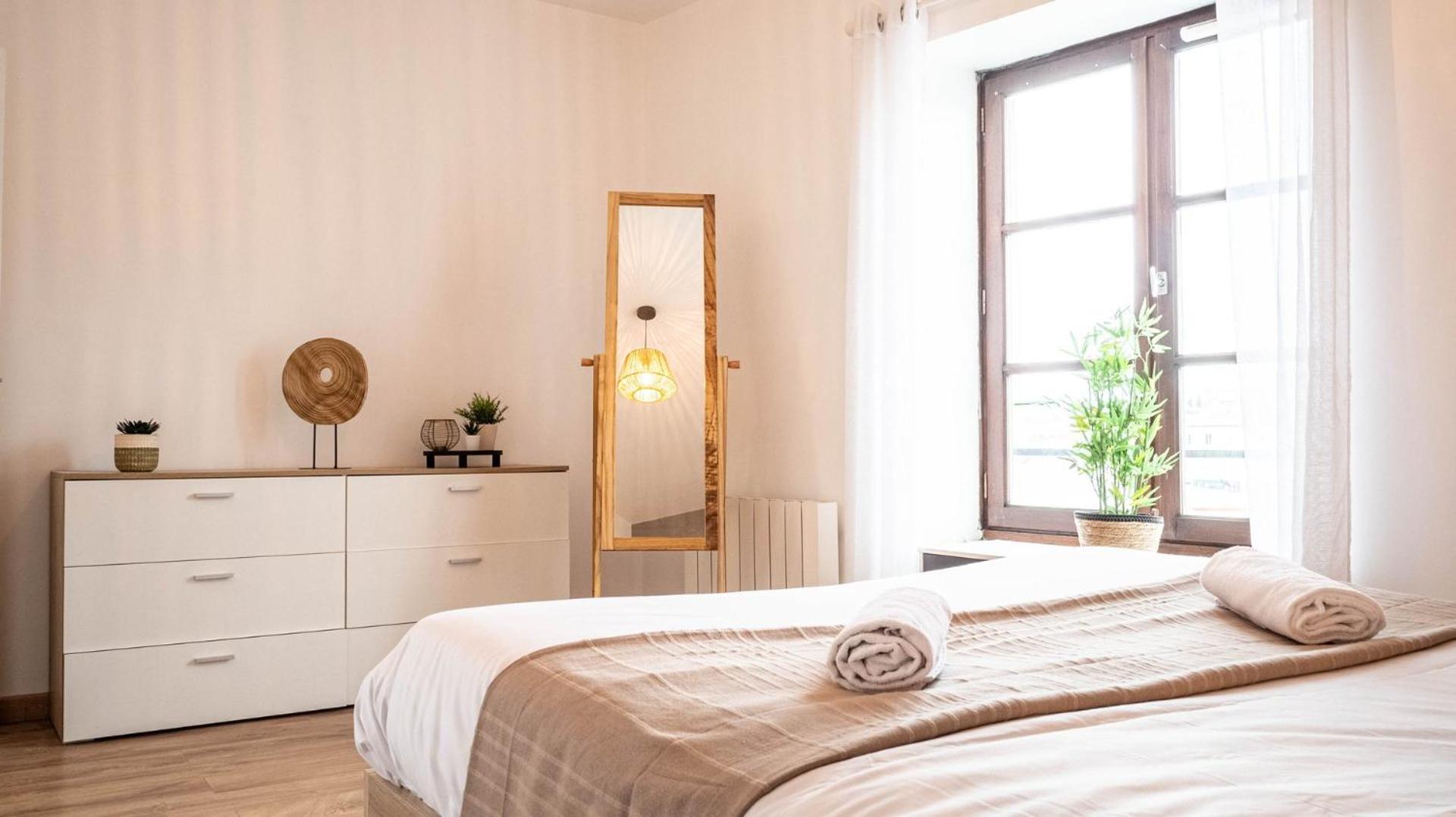 Le Contemporain - Bel Appartement T2 A Πουατιέ Εξωτερικό φωτογραφία